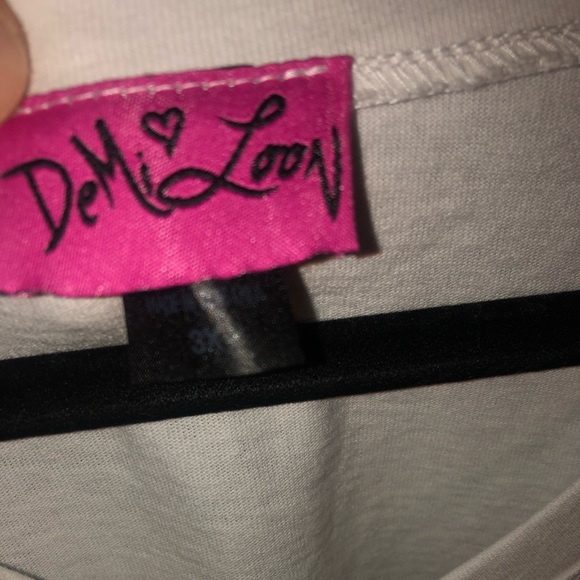 Demi Loon T-Shirt - Picture 3 of 4